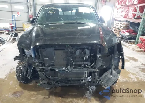 2019 Toyota Tacoma Trd Off Road z USA, uszkodzony, nr VIN 3TMCZ5AN8KM247356